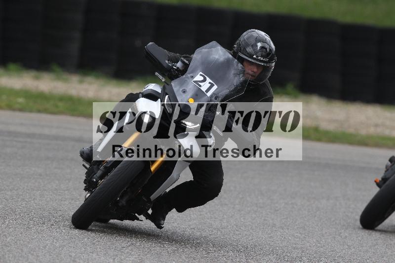 Archiv-2025/10 23.04.2025 Cornu Master School ADR/rot-rouge/21